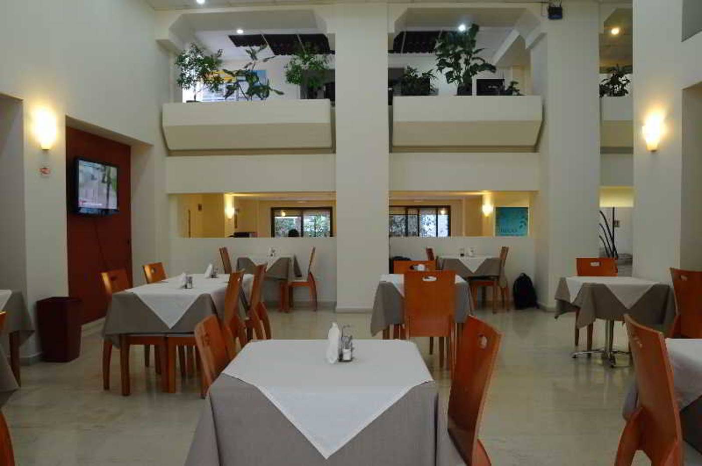 City-Center-Lobby-20