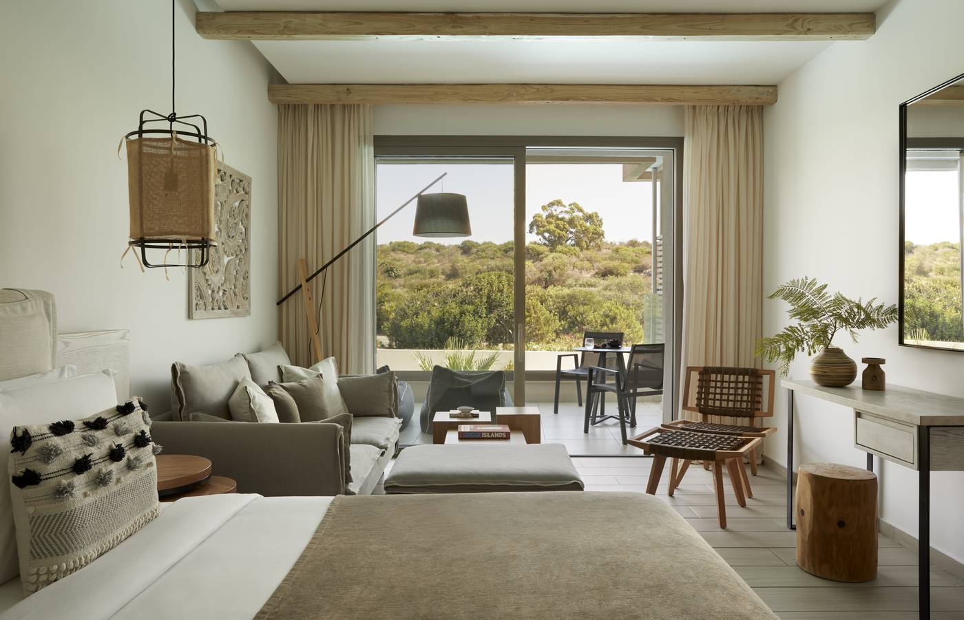 Kermia-Beach-Bungalow-Hotel-Room-25