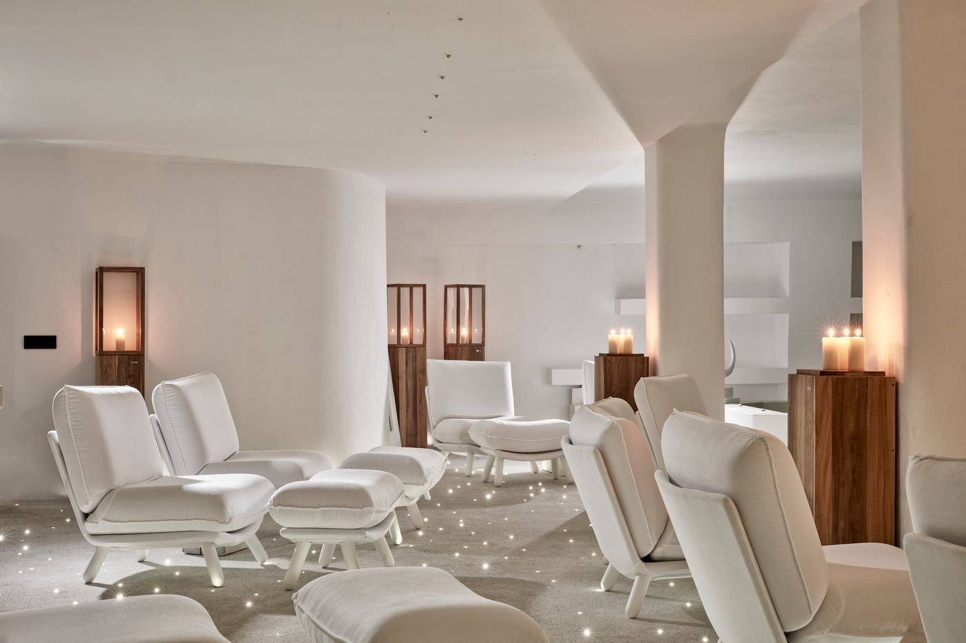 Royal-Myconian-Resort-Sports-and-Entertainment-44