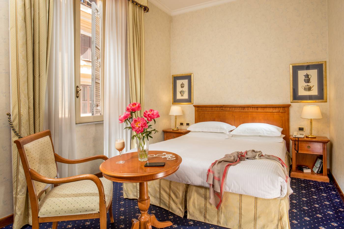 Unaway-Hotel-Empire-Roma-Room-6