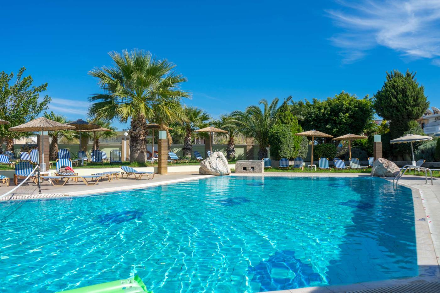 Stamos-Hotel-Pool-4