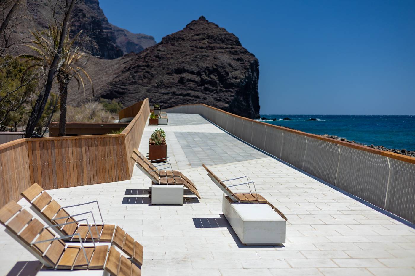 La Aldea Suites Hotel