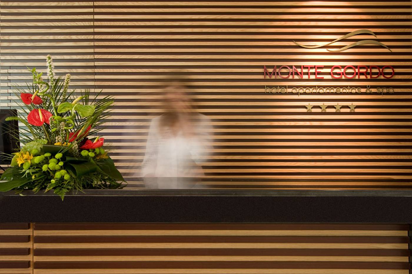 Montegordo-Hotel-Apartamentos---Spa-Lobby-16