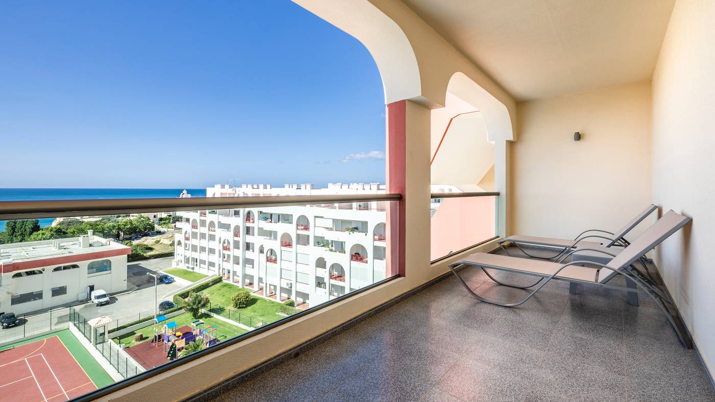 Ukino-Palmeiras-Village-Family-Resort-Room-11