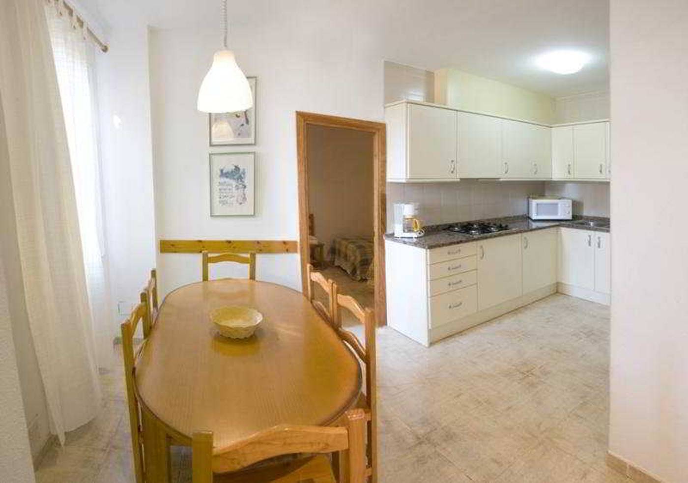 Clipper-and-Villas-Room-17