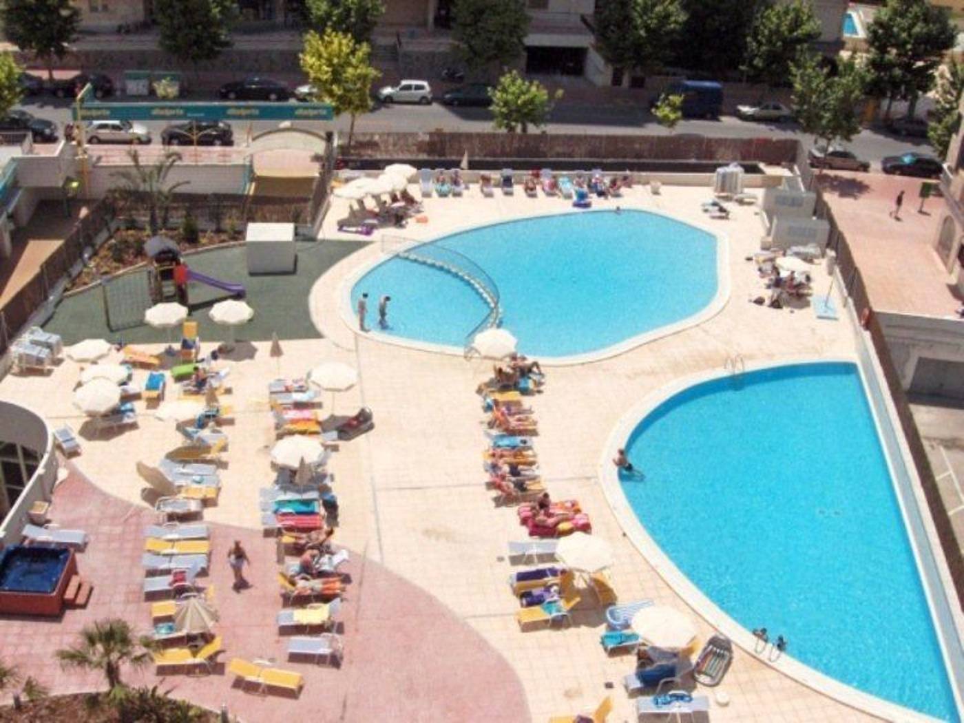 Dynastic-Hotel-General-view-11