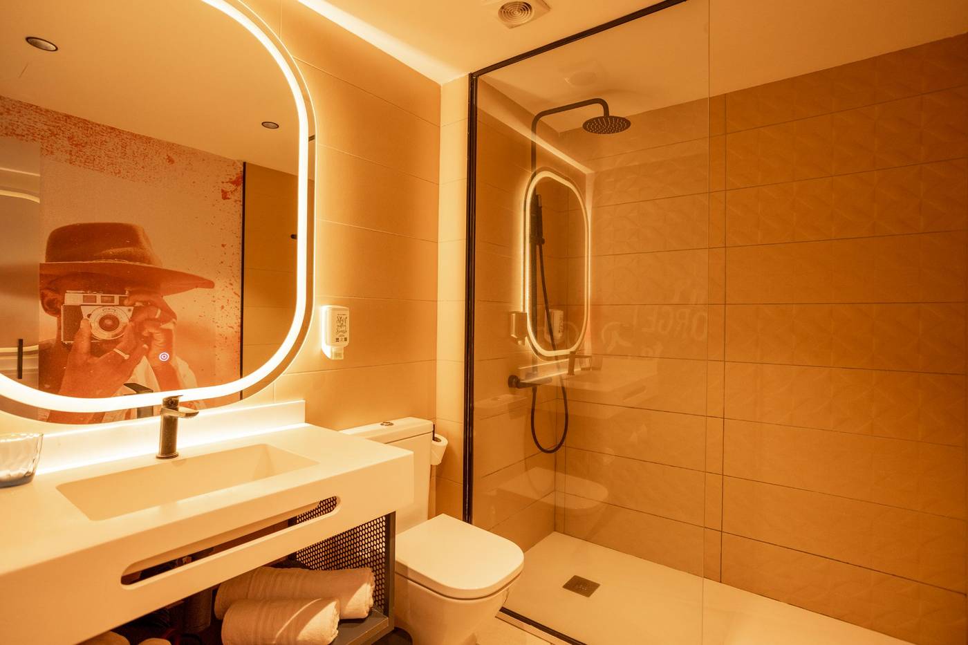 Sholeo-Lodges-Los-Gigantes---Adults-Recommended-Room-45