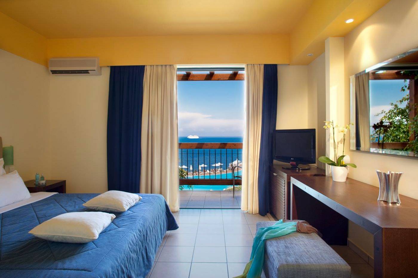 Correct - Louis Apostolata Island Resort