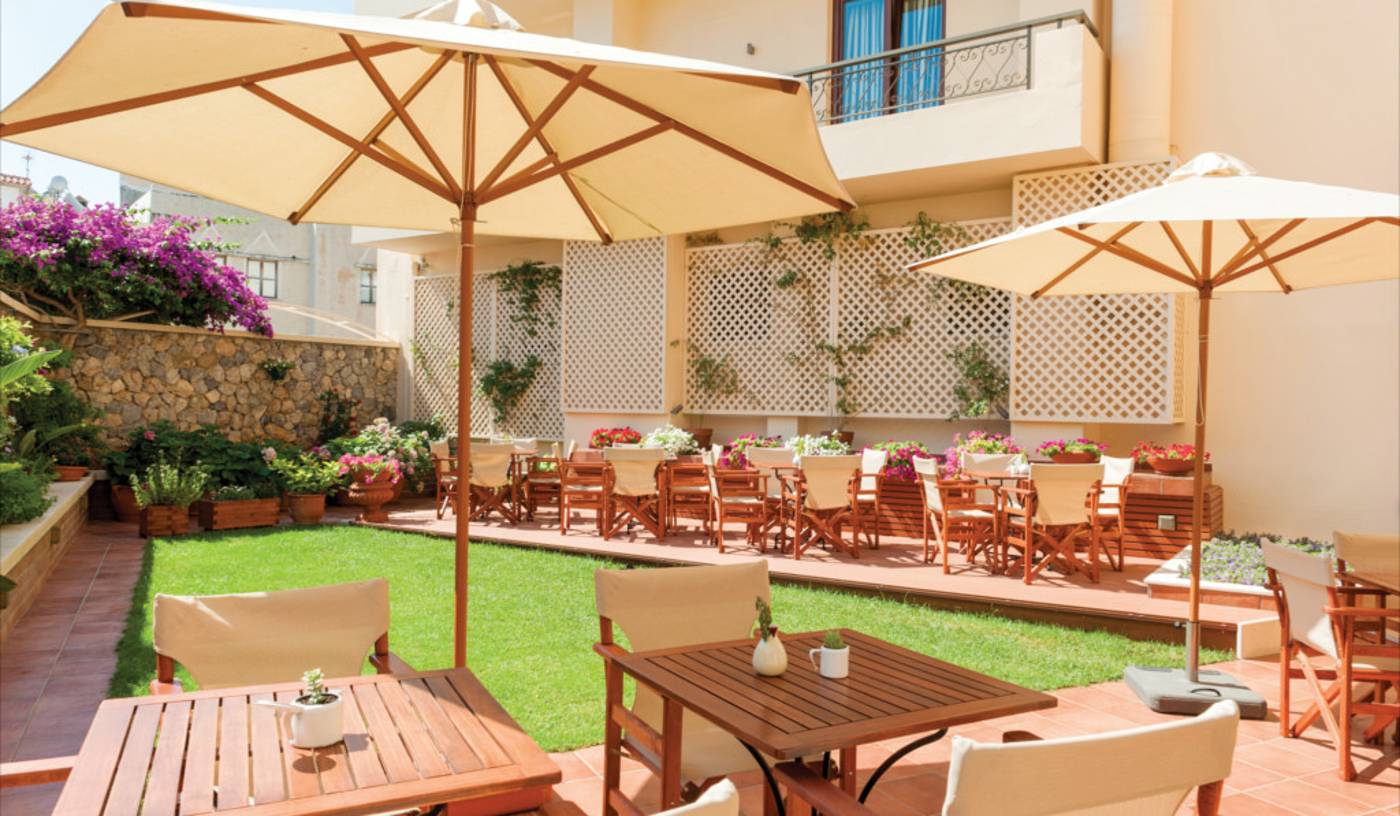 Porto-Veneziano-Terrace-4