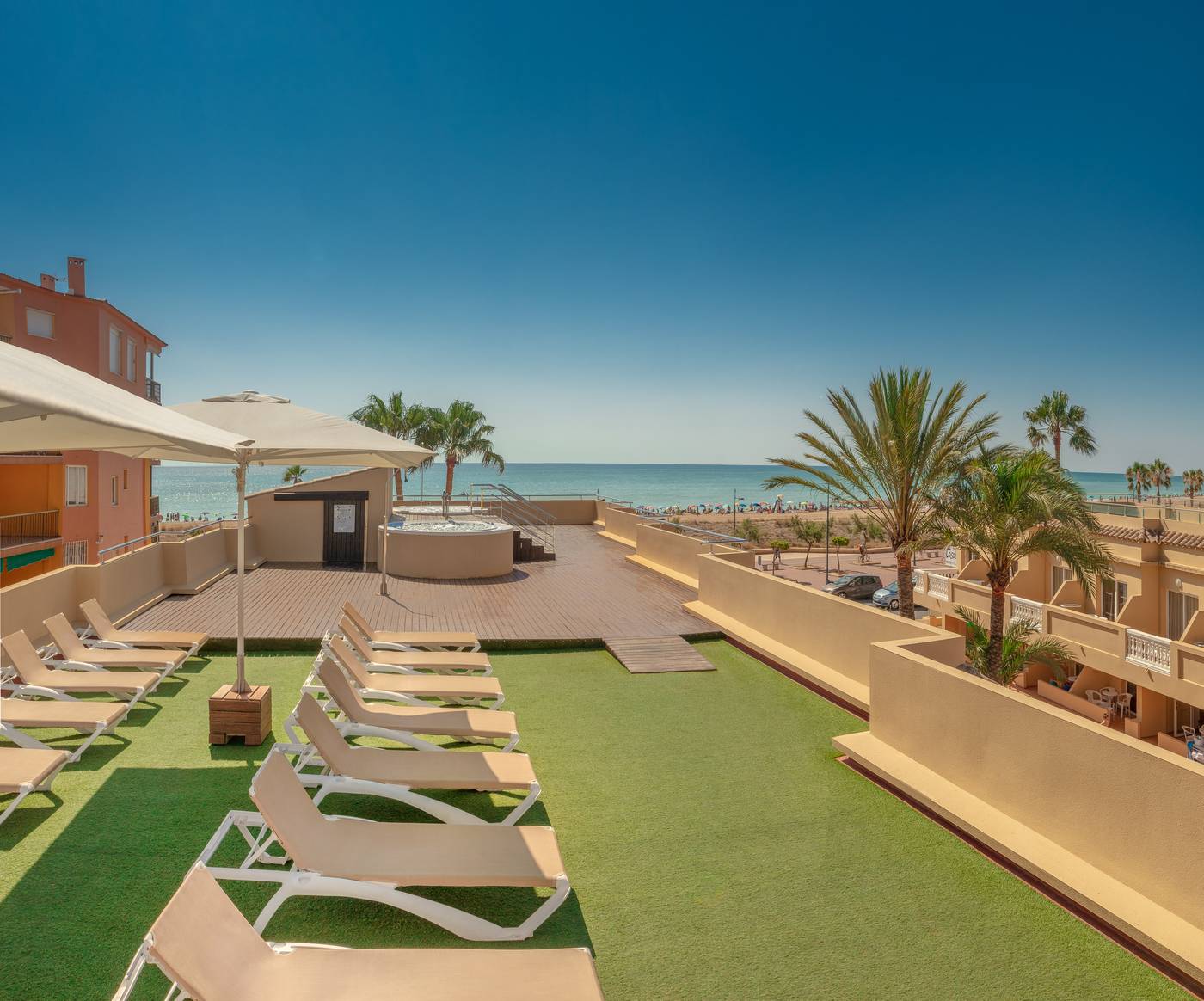 04.09.25 RH Casablanca Suites