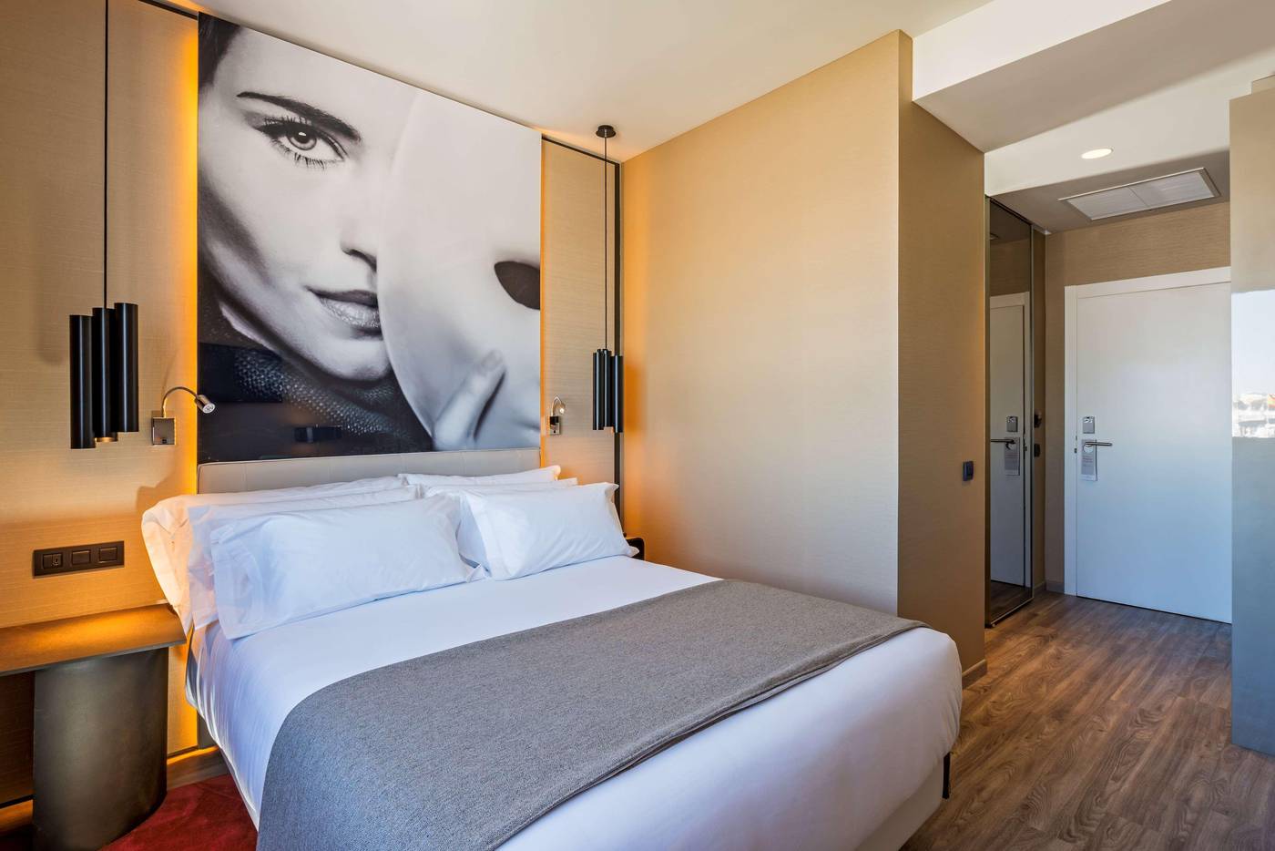 NH-Collection-Madrid-Suecia-Room-35