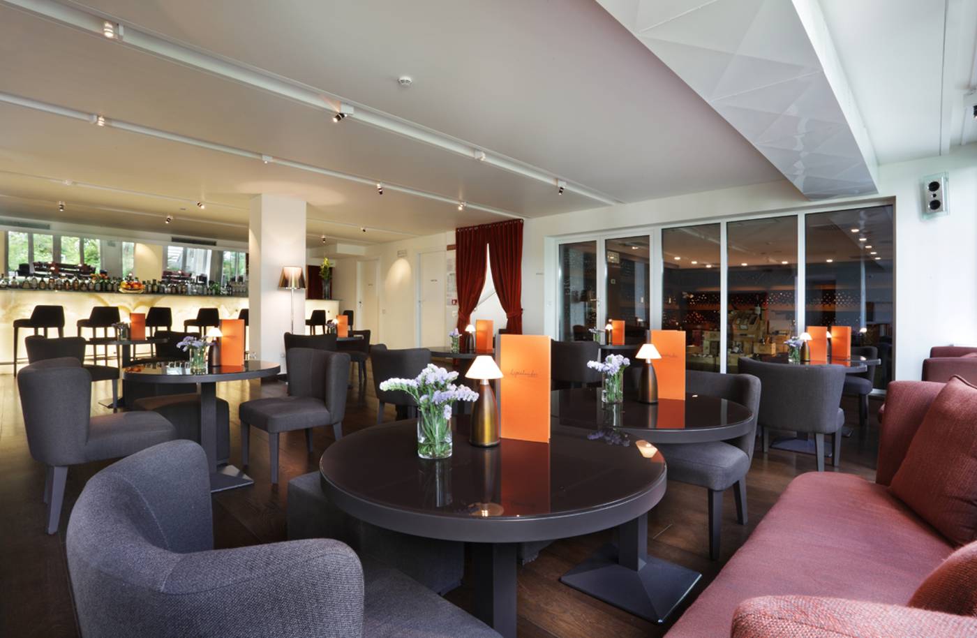 Magna-Pars---LHotel-a-Parfum-Bar-1