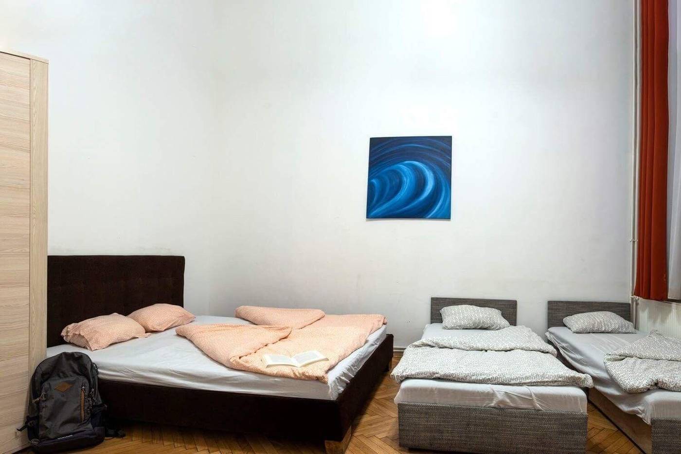 Baroque-Hostel-Budapest-Room-50