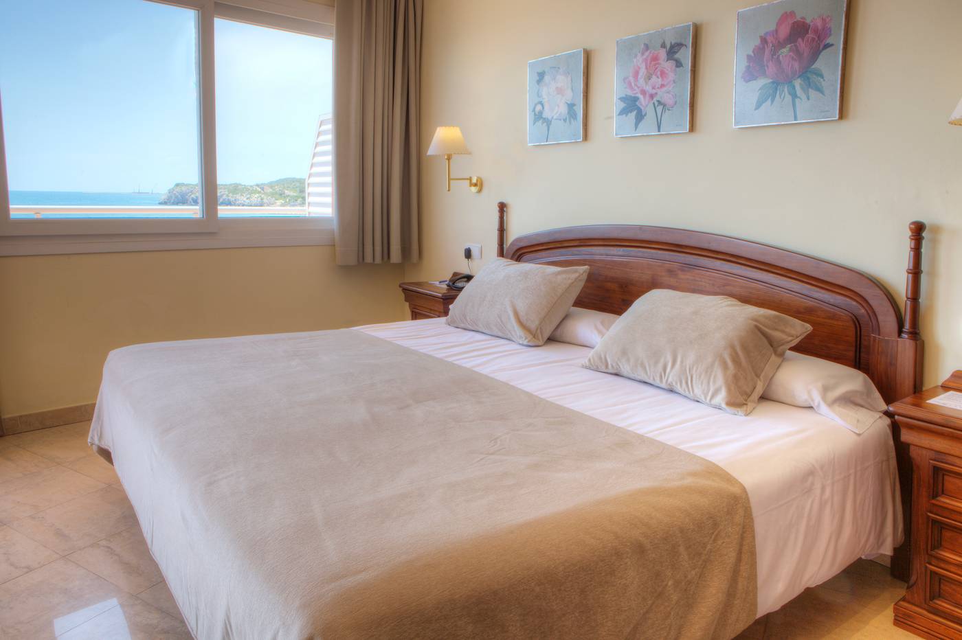 Sunway-Playa-Golf-Sitges-Room-17