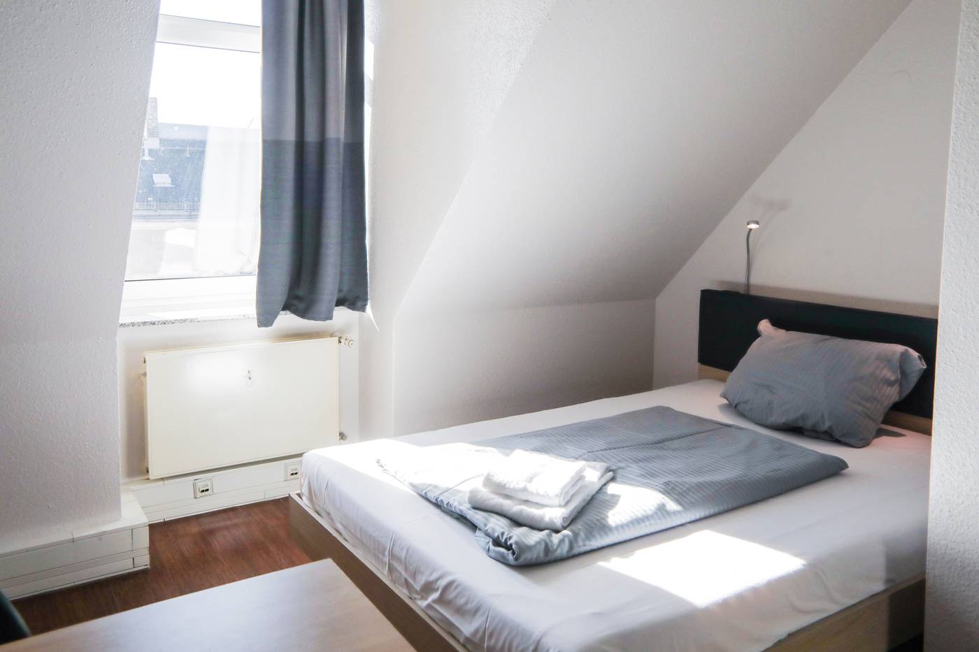 Acama-Kreuzberg-Hotel-Hostel-Room-32