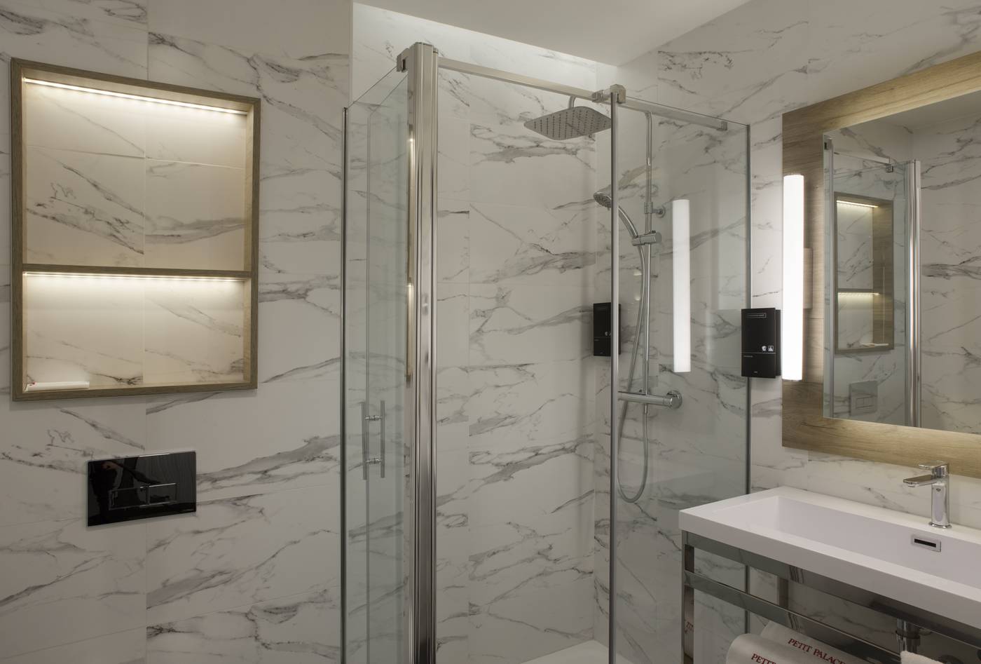 Petit-Palace-Chueca-Room-51