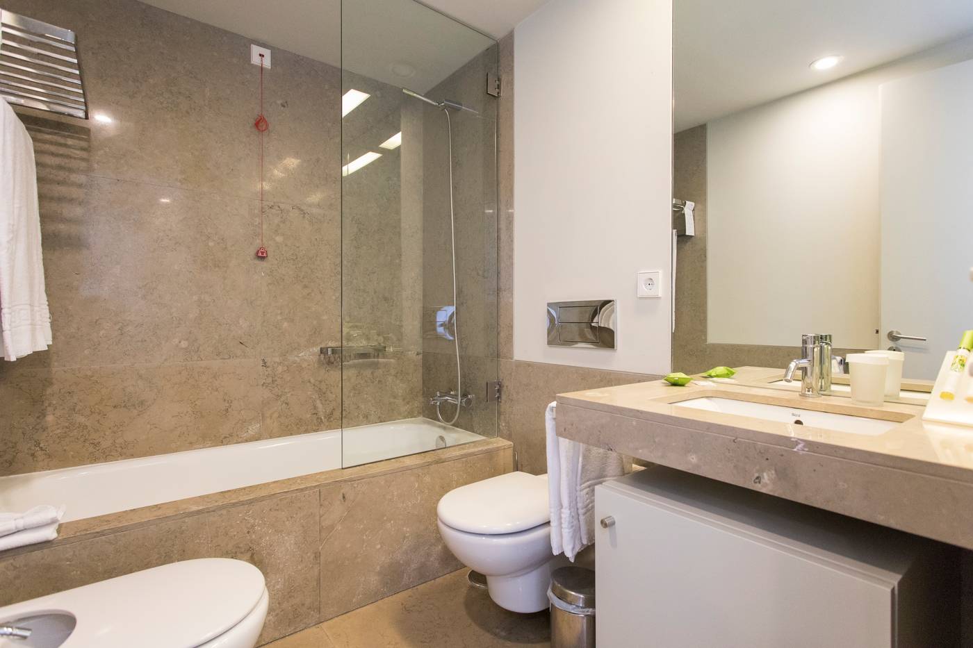 The-Editory-By-The-Sea-Troia-Hotel-Room-34