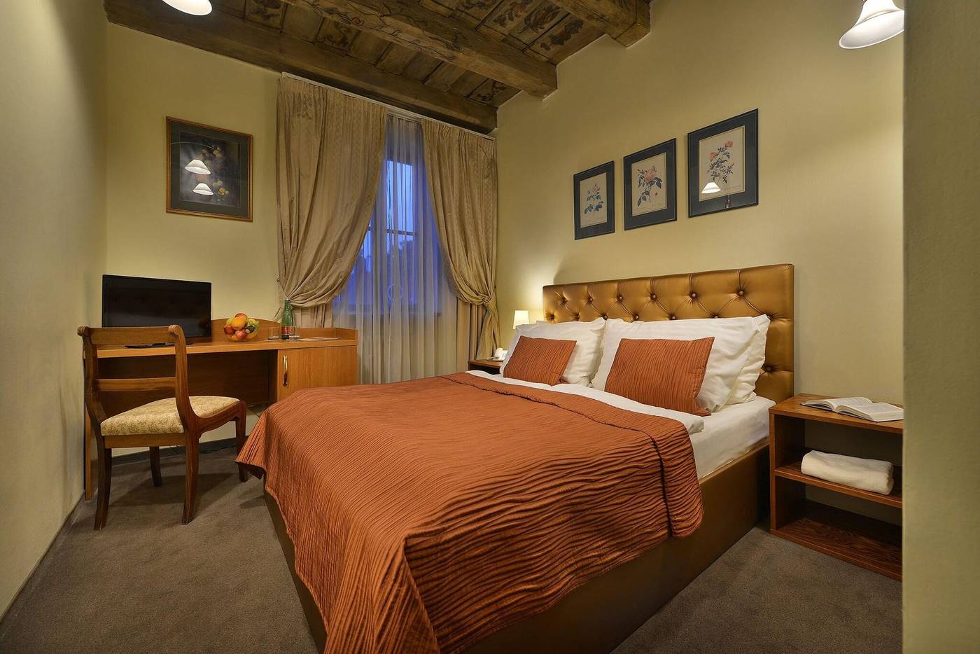 U-Tri-Pstrosu-Room-16