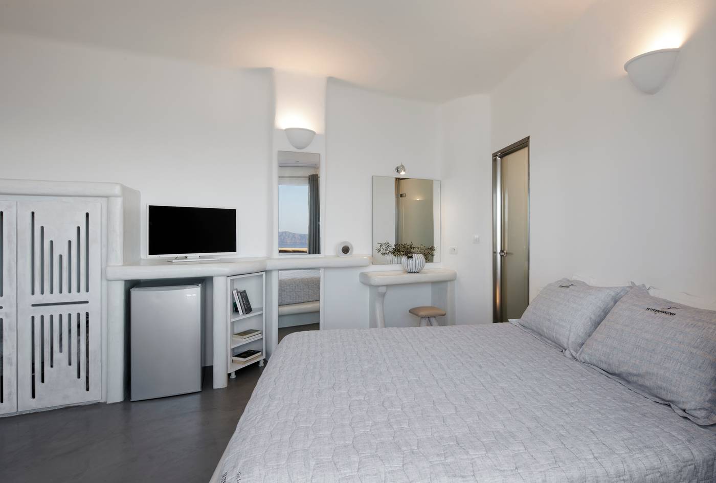 Suites-of-the-Gods-Cave-Spa-Room-18