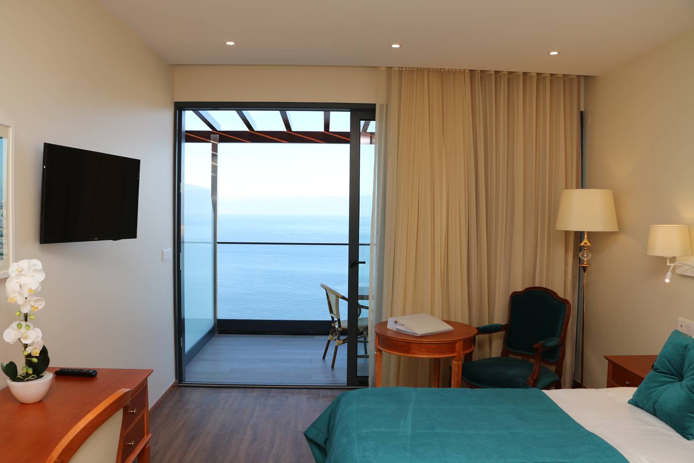 Ocean-Gardens-Room-19