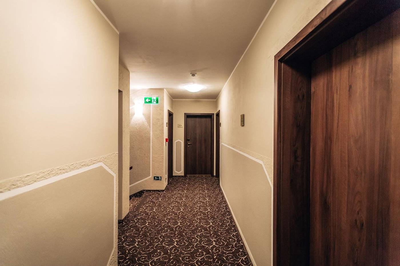 Star Hotel-Czech Republic-KARLOVY VARY-Lobby-4