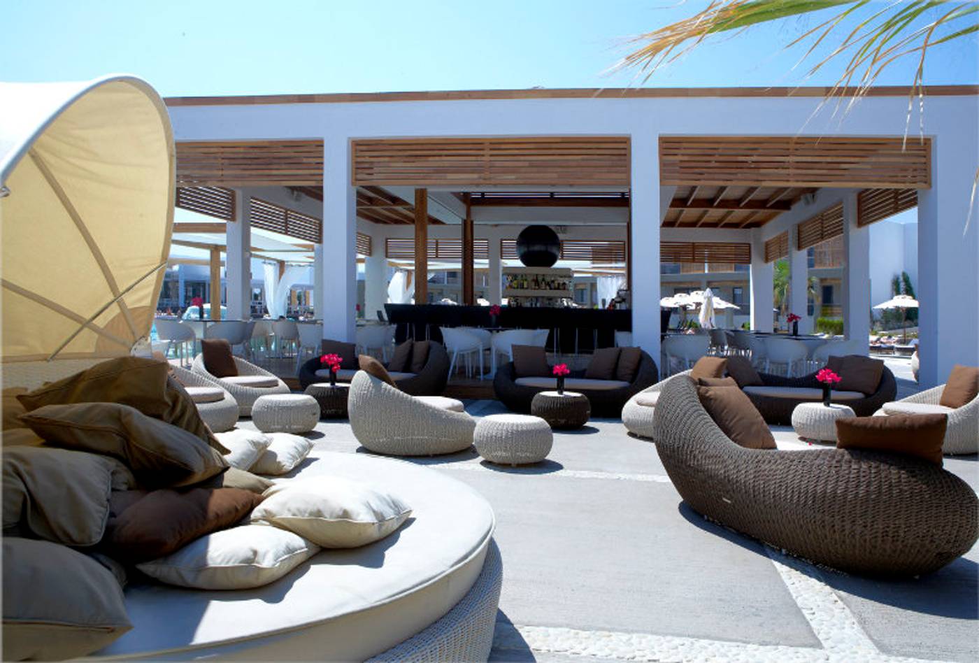 Pelagos-Suites-Hotel-Bar-14