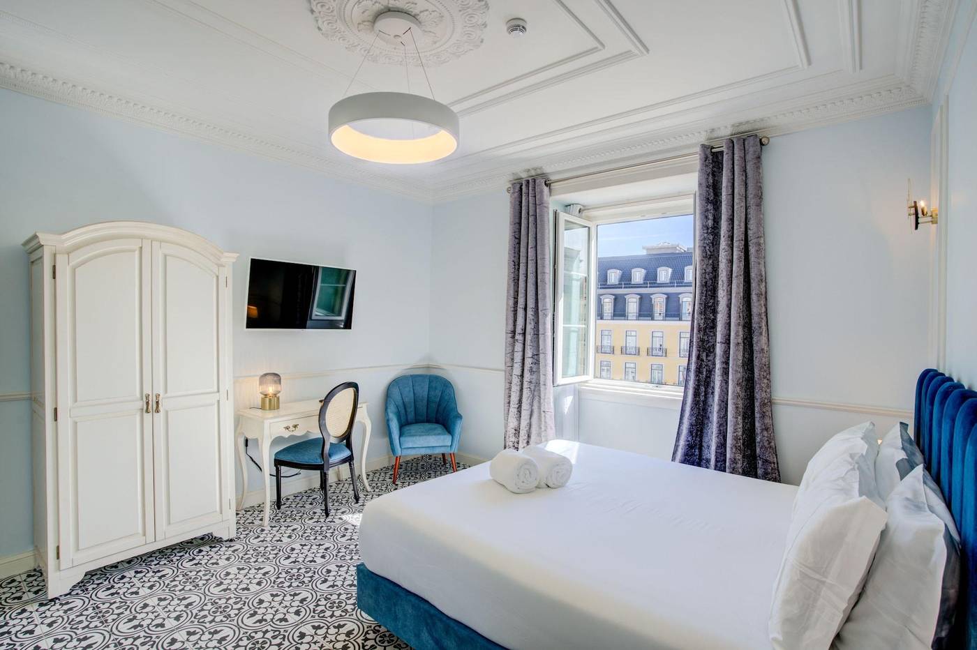 Solar-Dos-Poetas-Room-51