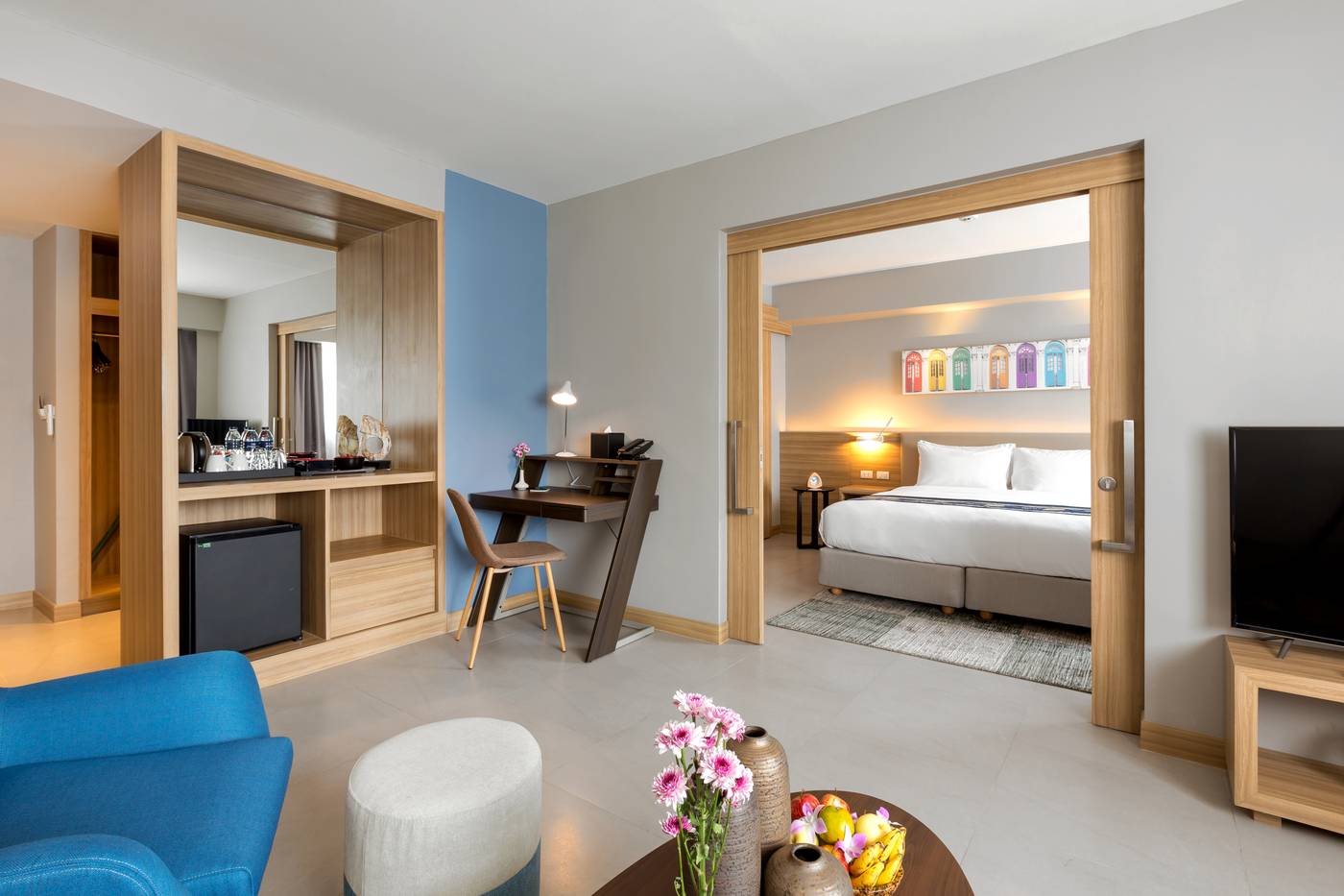 Oakwood-Hotel-Journeyhub-Phuket-Room-17