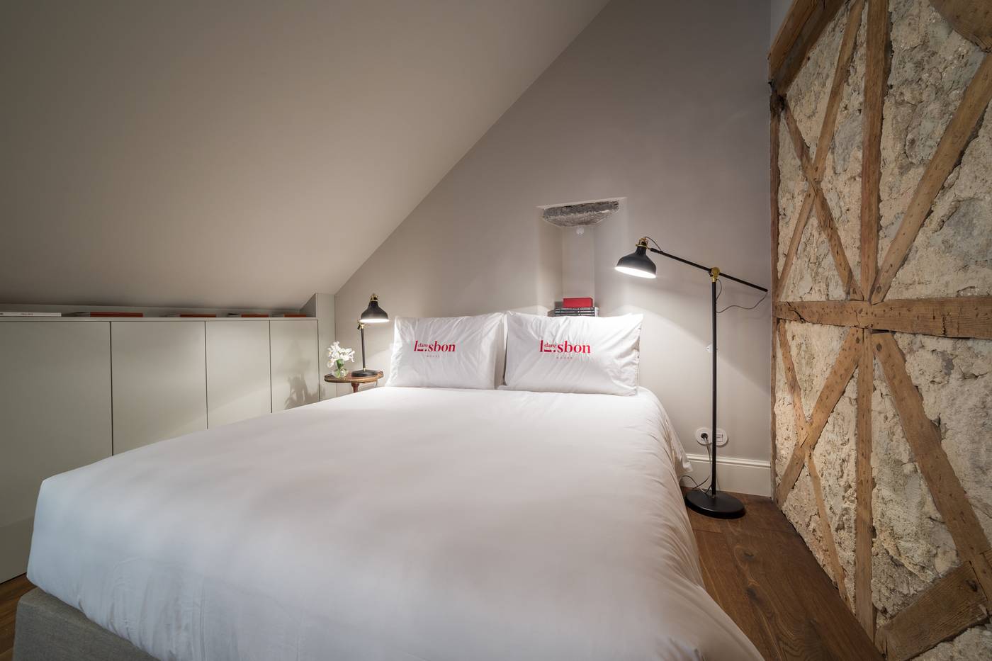 Dare-Lisbon-House-Room-26