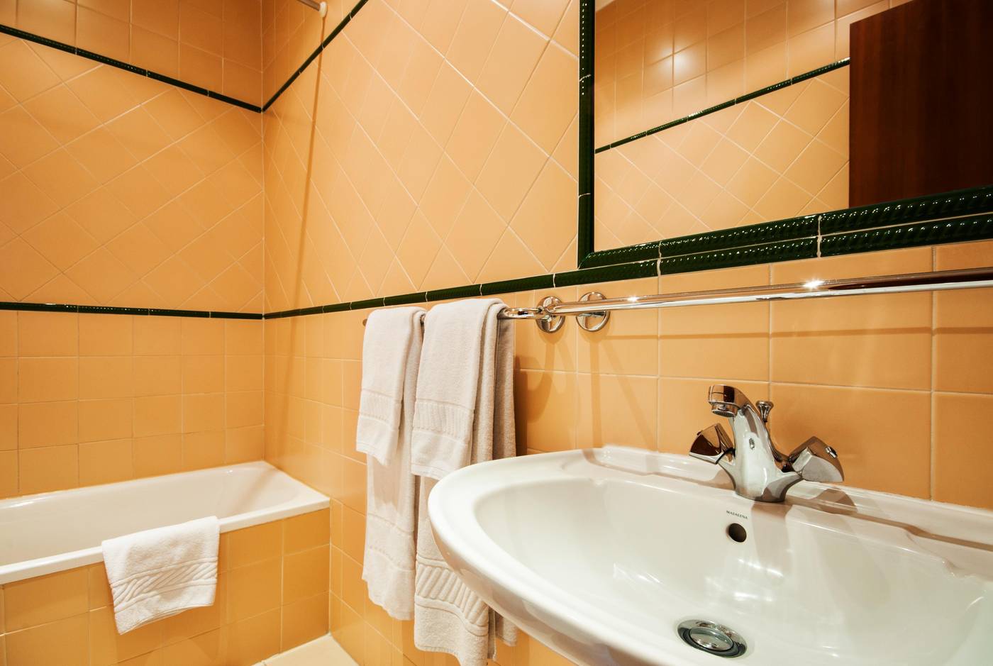 Residencial-Lar-do-Areeiro-Room-17