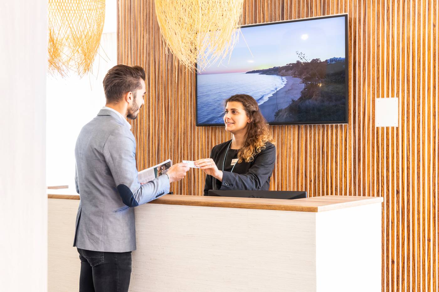 Clube-Maria-Luisa-Lobby-41