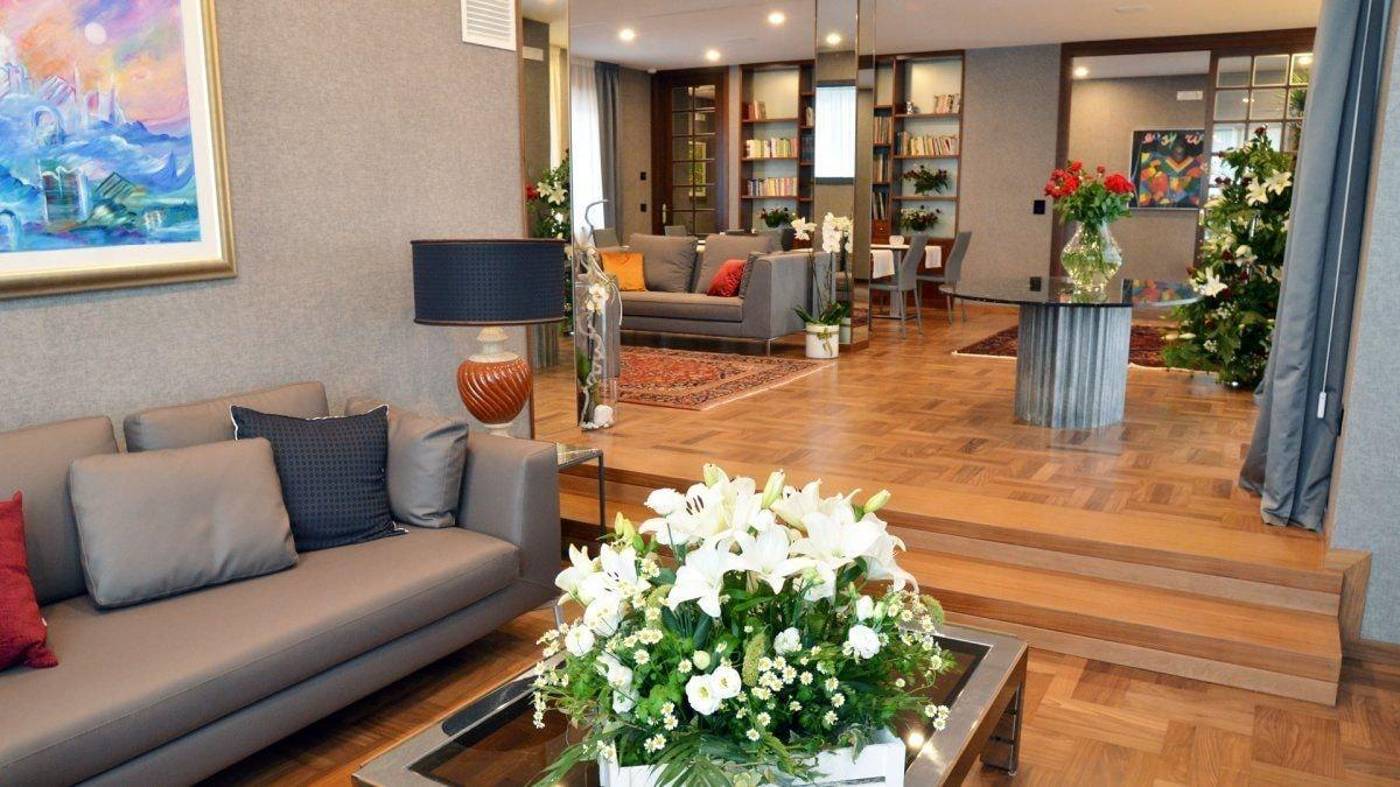 Borea-Luxury-B-B-Lobby-4