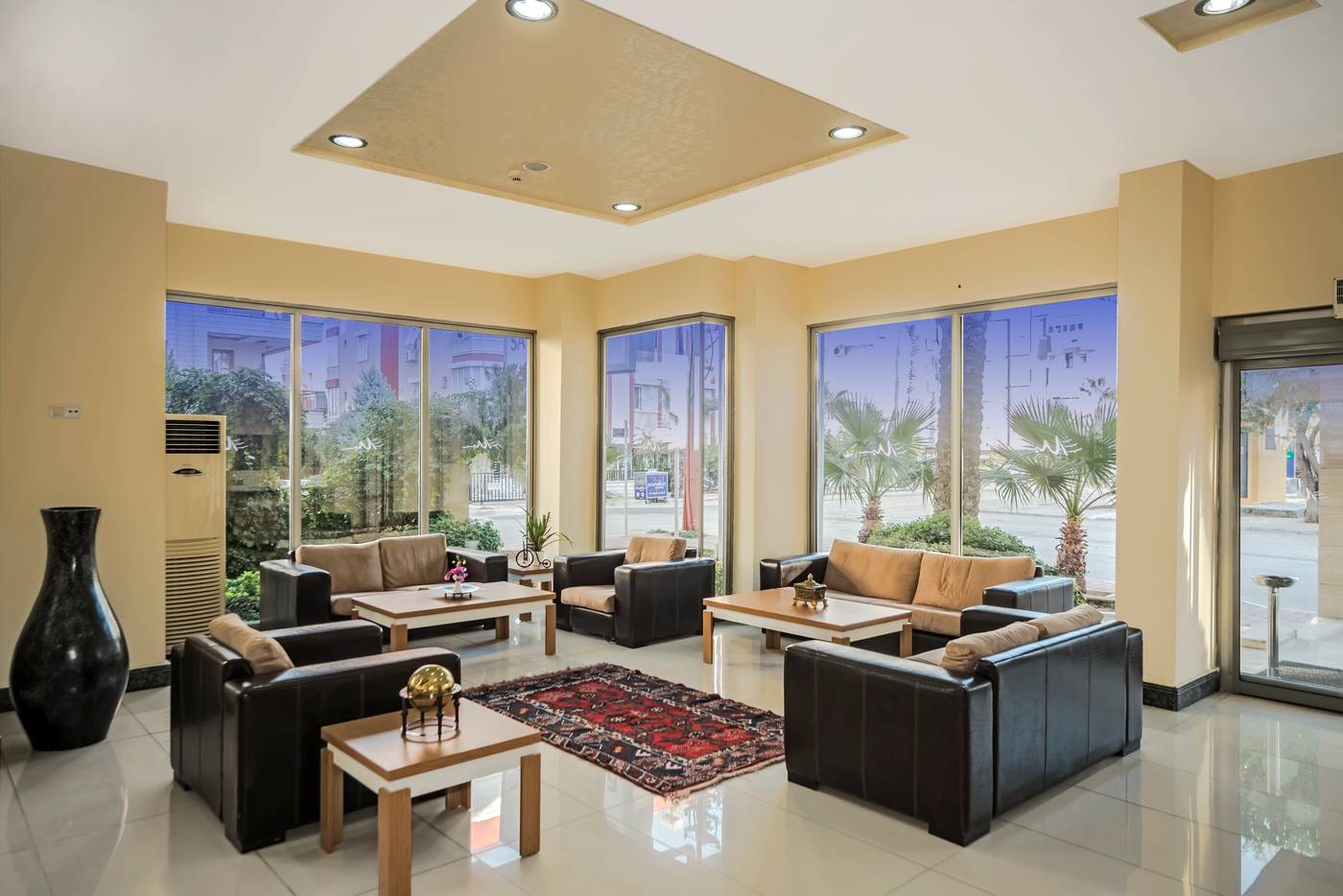 Santa-Marina-Hotel-Lobby-20