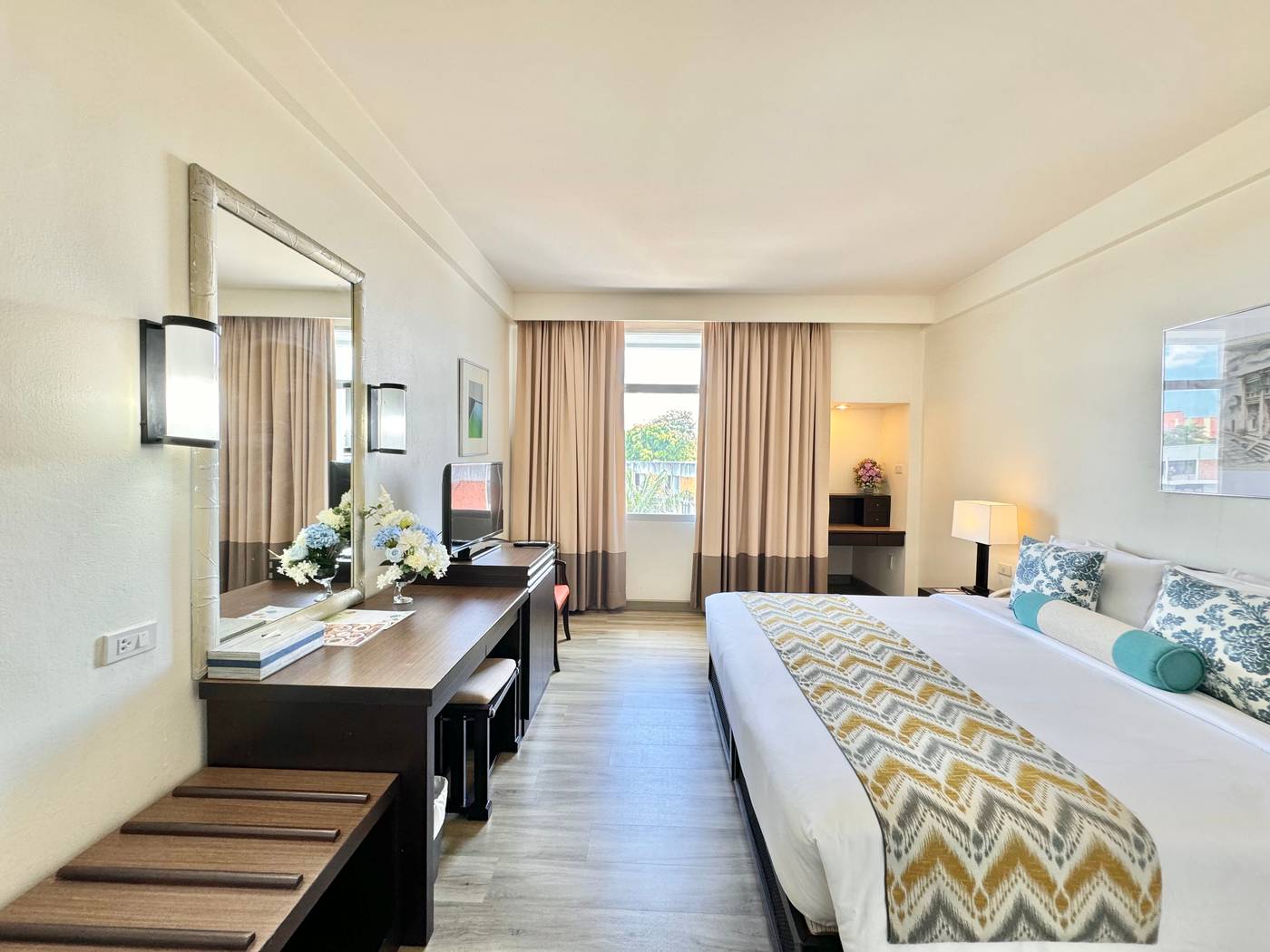 Phuket-Merlin-Room-7