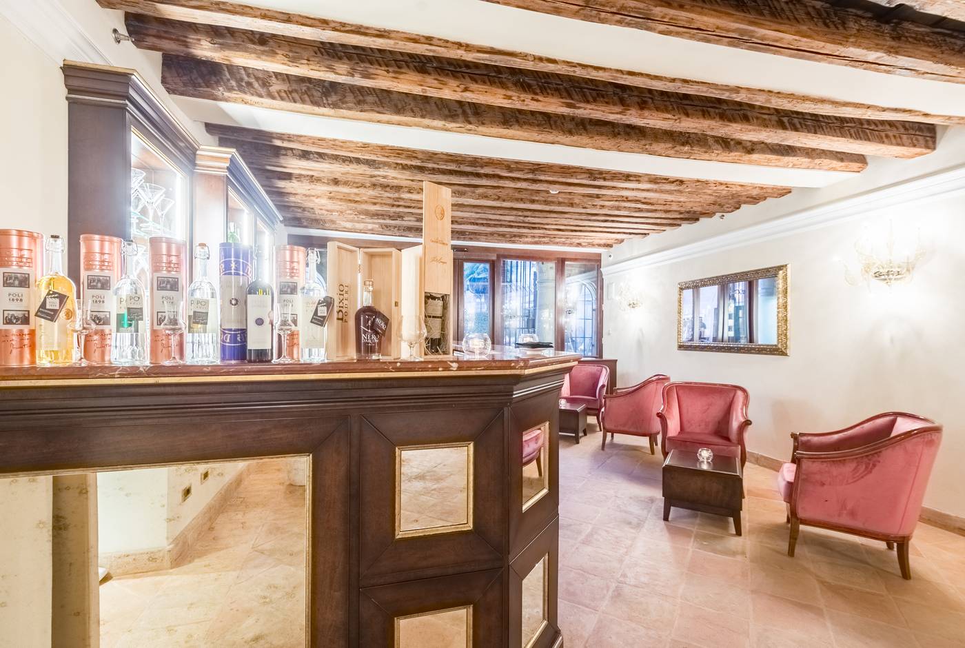 Nani-Mocenigo-Palace-Bar-14