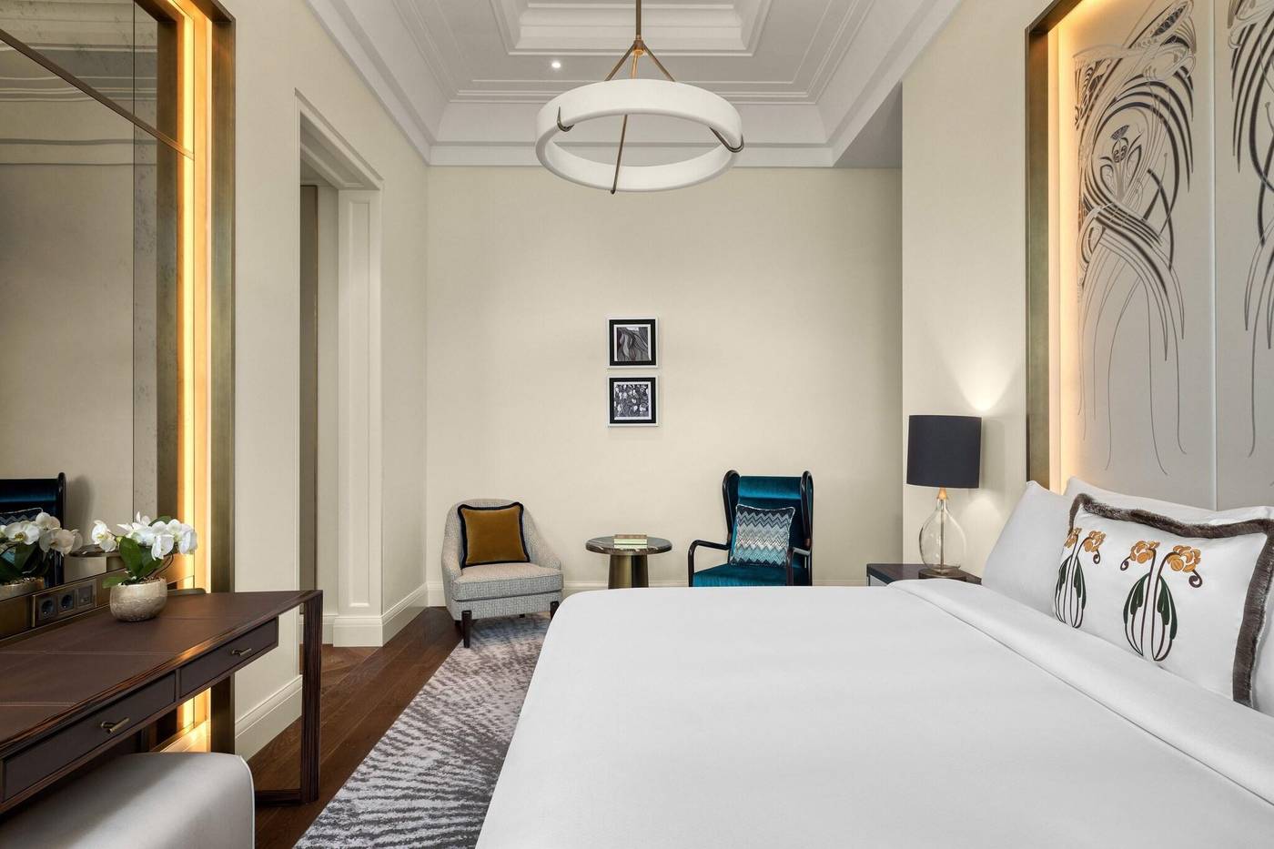 Matild-Palace--a-Luxury-Collection-Hotel-Room-36