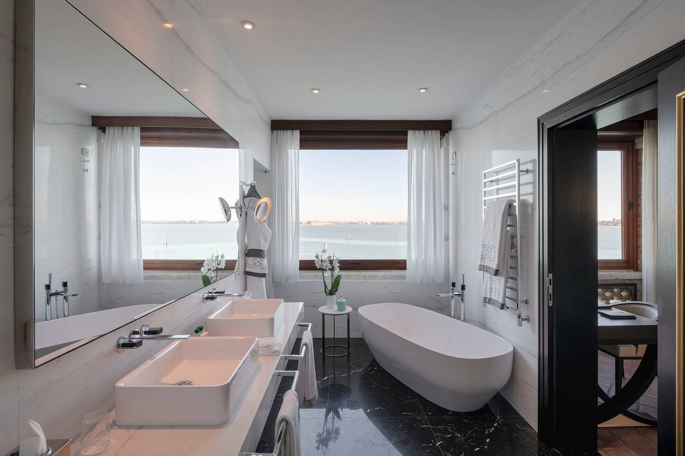 San-Clemente-Palace-Kempinski-Hotel-Venice-Room-47