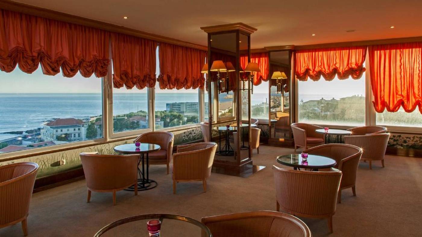 Carcavelos-Beach-Hotel-Bar-4