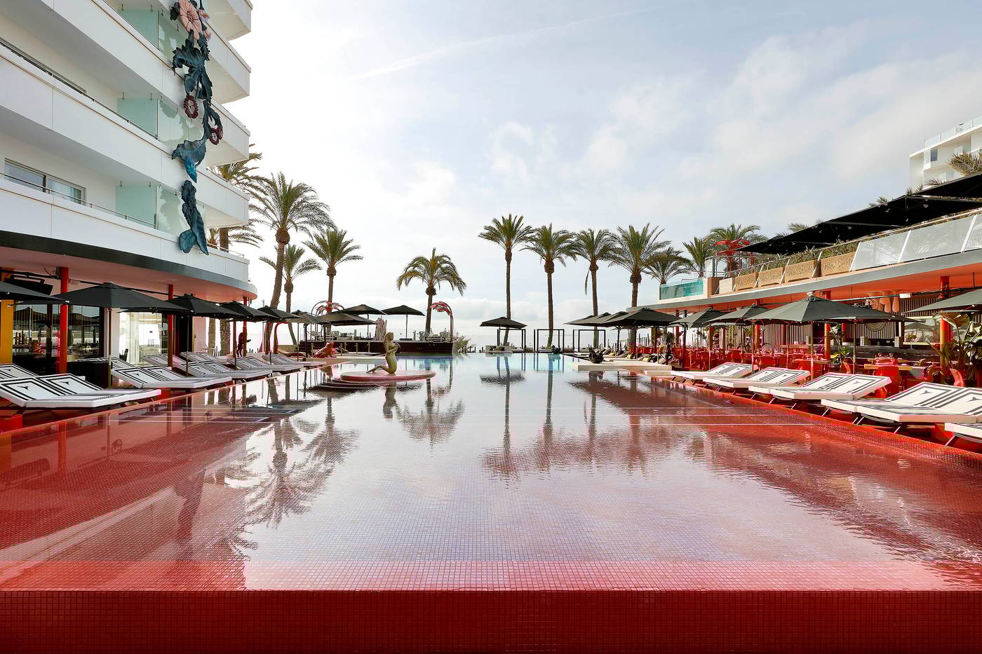 Ushuaia-Ibiza-Beach-Hotel-General-view-4