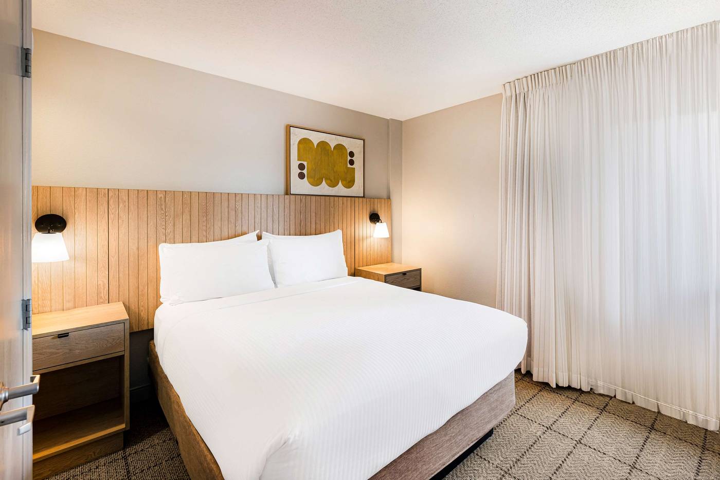 Sonesta-Simply-Suites-Jersey-City-Room-21