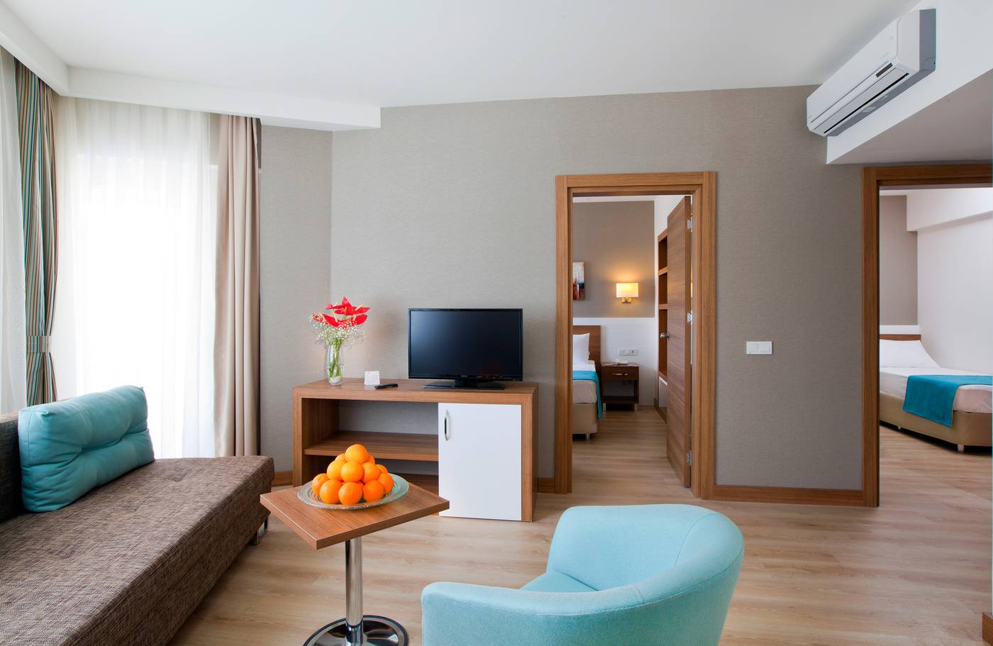 Grand-Park-Lara-Room-12