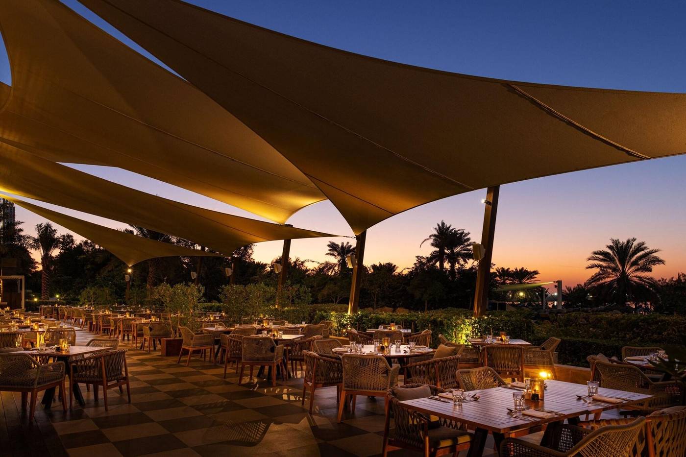 The-Westin-Dubai-Mina-Seyahi-Beach-Resort---Marina-Restaurant-25