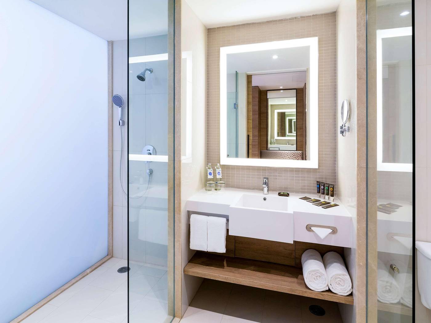 Novotel-Phuket-City--Phokeethra-Room-23