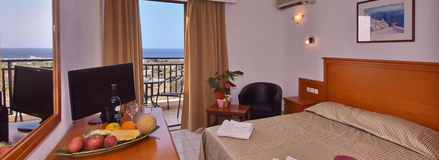 Ocean-Heights-Room-14