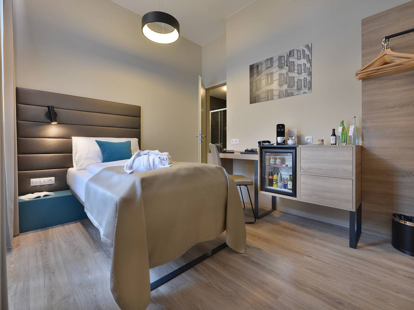 EA-Hotel-New-Town-Room-6