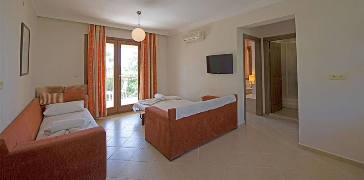 Perdikia-Hill-Family-Resort-Room-33