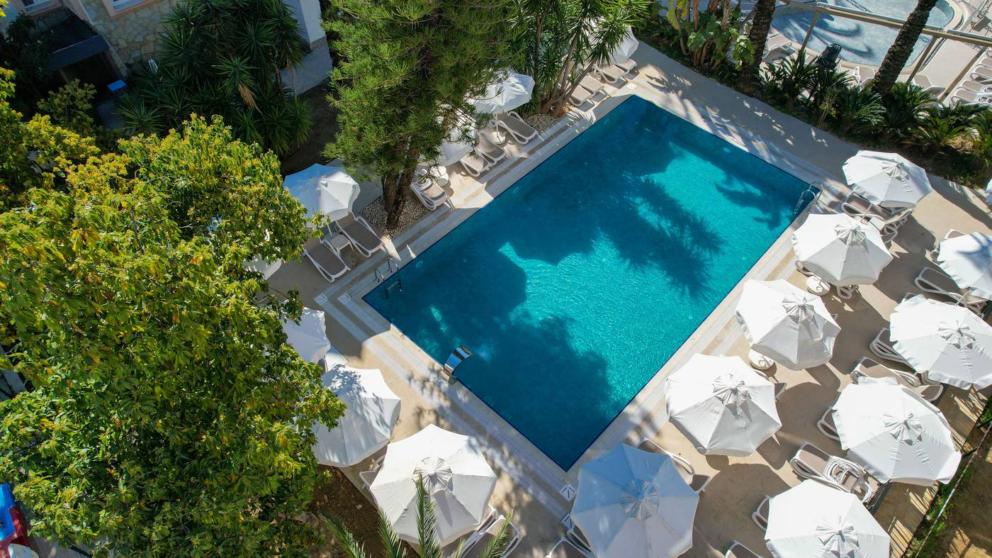 Side Village Family Suites