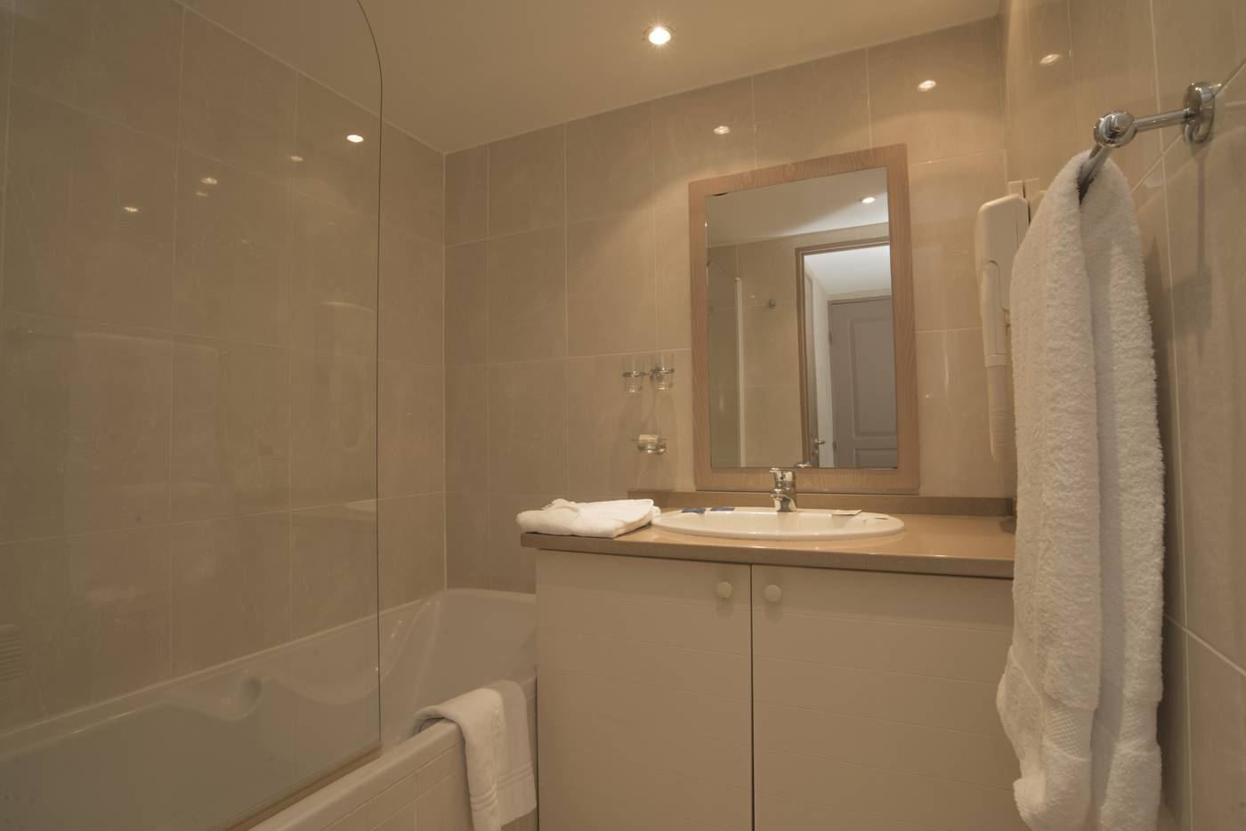 Residence-ExcelSuites-Room-34