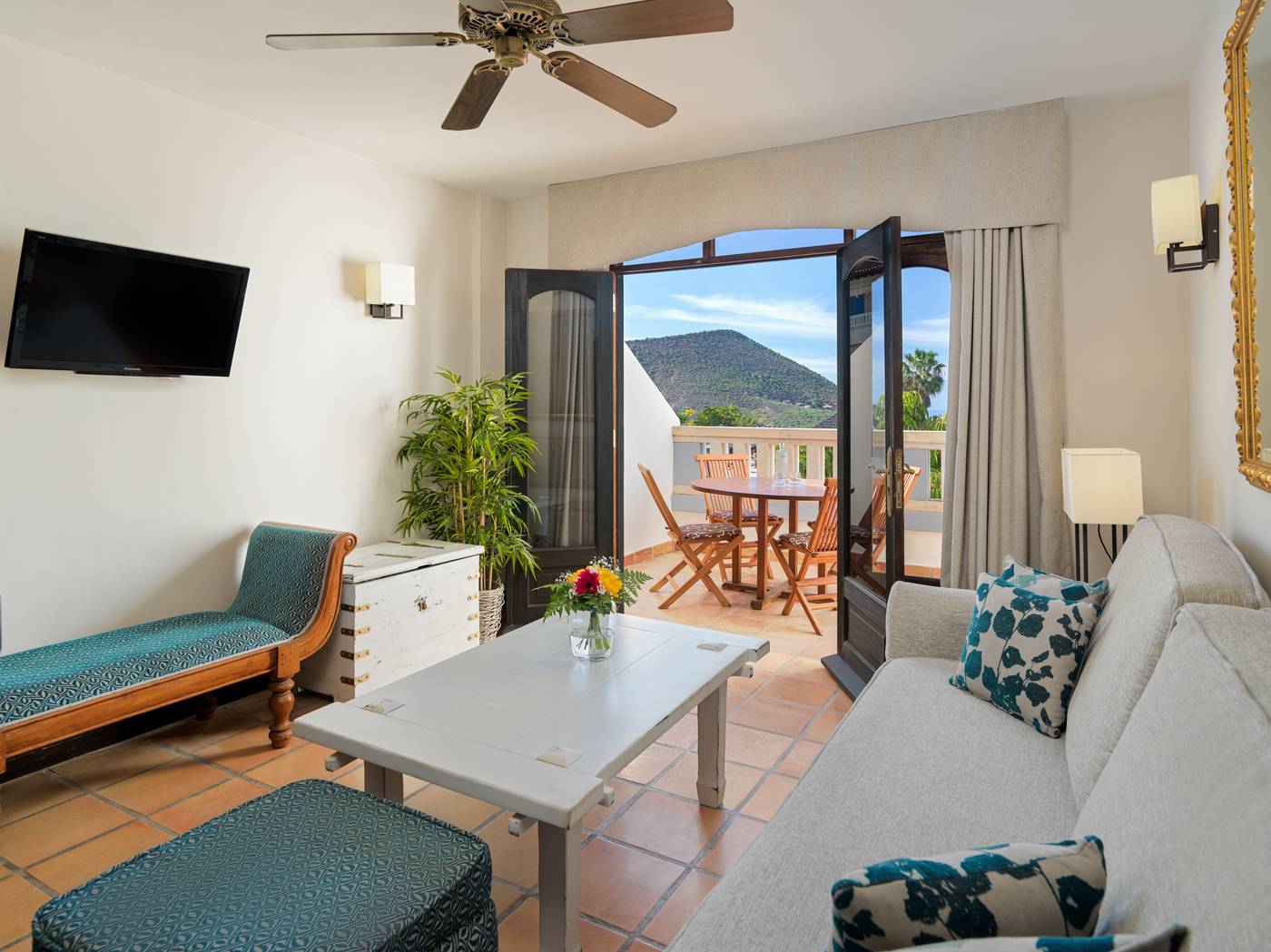 Regency-Country-Club-Room-24