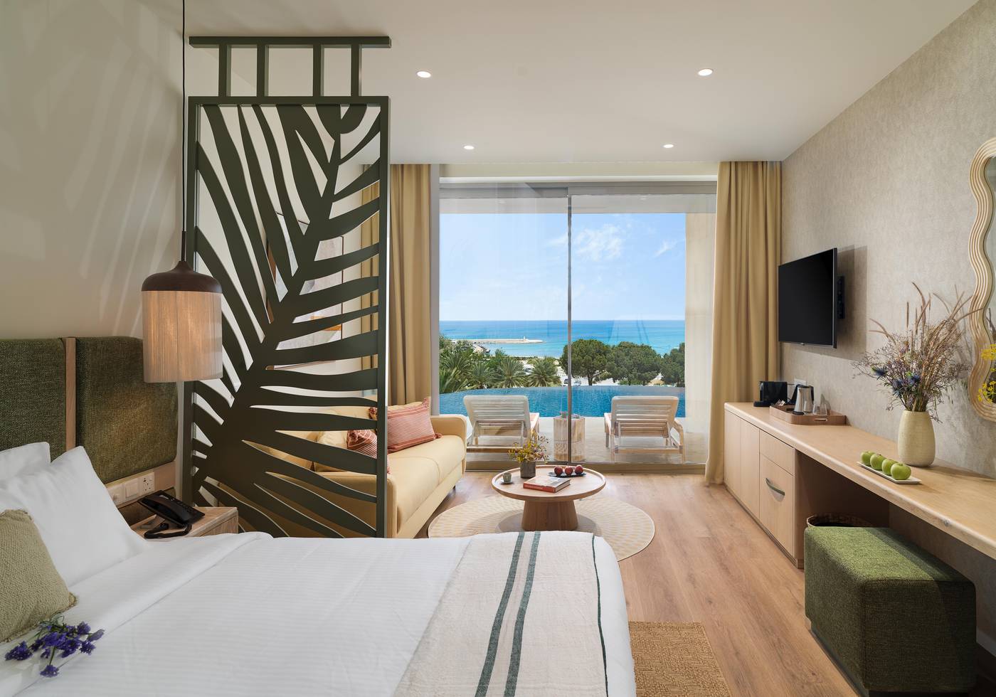 NALU Latchi Leonardo limited edition